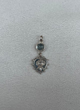 Load image into Gallery viewer, Eye heart pendant with stone