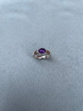Load image into Gallery viewer, Single stone chunky silver band ring with oval cabochon stone