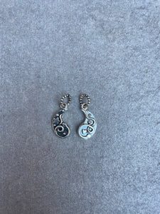 Yang pendant