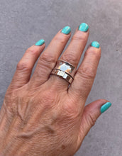 Load image into Gallery viewer, SILVER CONCAVE RING
