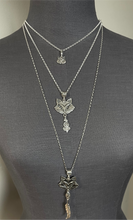 Load image into Gallery viewer, SMALL CAT PENDANT
