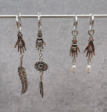 Load image into Gallery viewer, Hand with pearl drop
