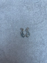 Load image into Gallery viewer, Yin pendant
