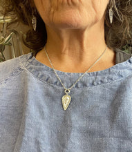 Load image into Gallery viewer, Dragonfly heart necklace
