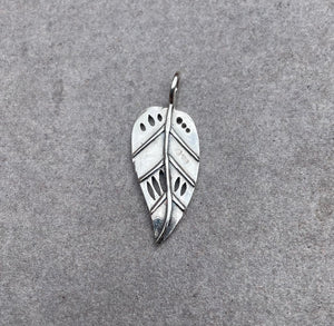 Leaf pendant