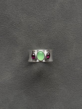 Load image into Gallery viewer, Three stone concave band ring
