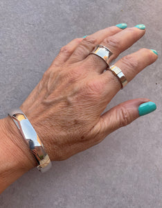 SILVER CONCAVE RING