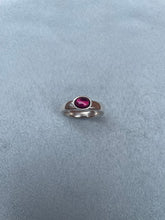 Load image into Gallery viewer, Single stone chunky silver band ring with oval cabochon stone
