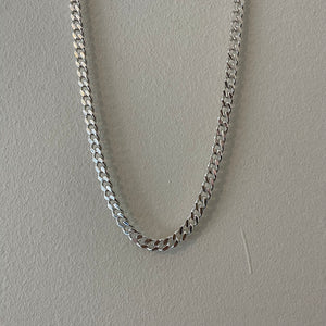 Heavy polished flat curb chain