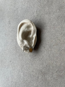 Simple disc stud earring