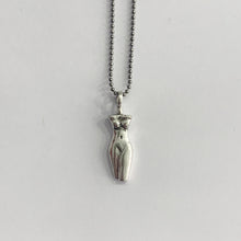 Load image into Gallery viewer, WOMAN PENDANT
