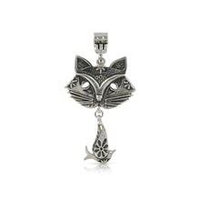Load image into Gallery viewer, CAT AND BIRD PENDANT - Amabis
