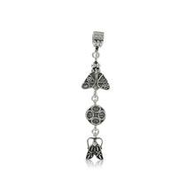 Load image into Gallery viewer, SILVER FLY WITH BEAD AND BUG PENDANT - Amabis
