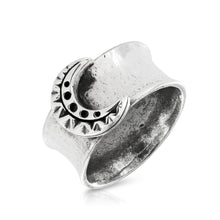 Load image into Gallery viewer, SILVER MOON RING - Amabis
