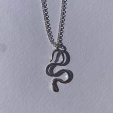 Load image into Gallery viewer, SNAKE PENDANT - Amabis
