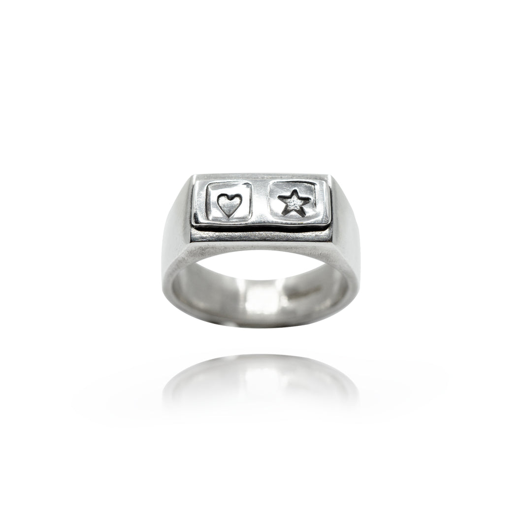 HEART AND STAR SIGNET RING - Amabis