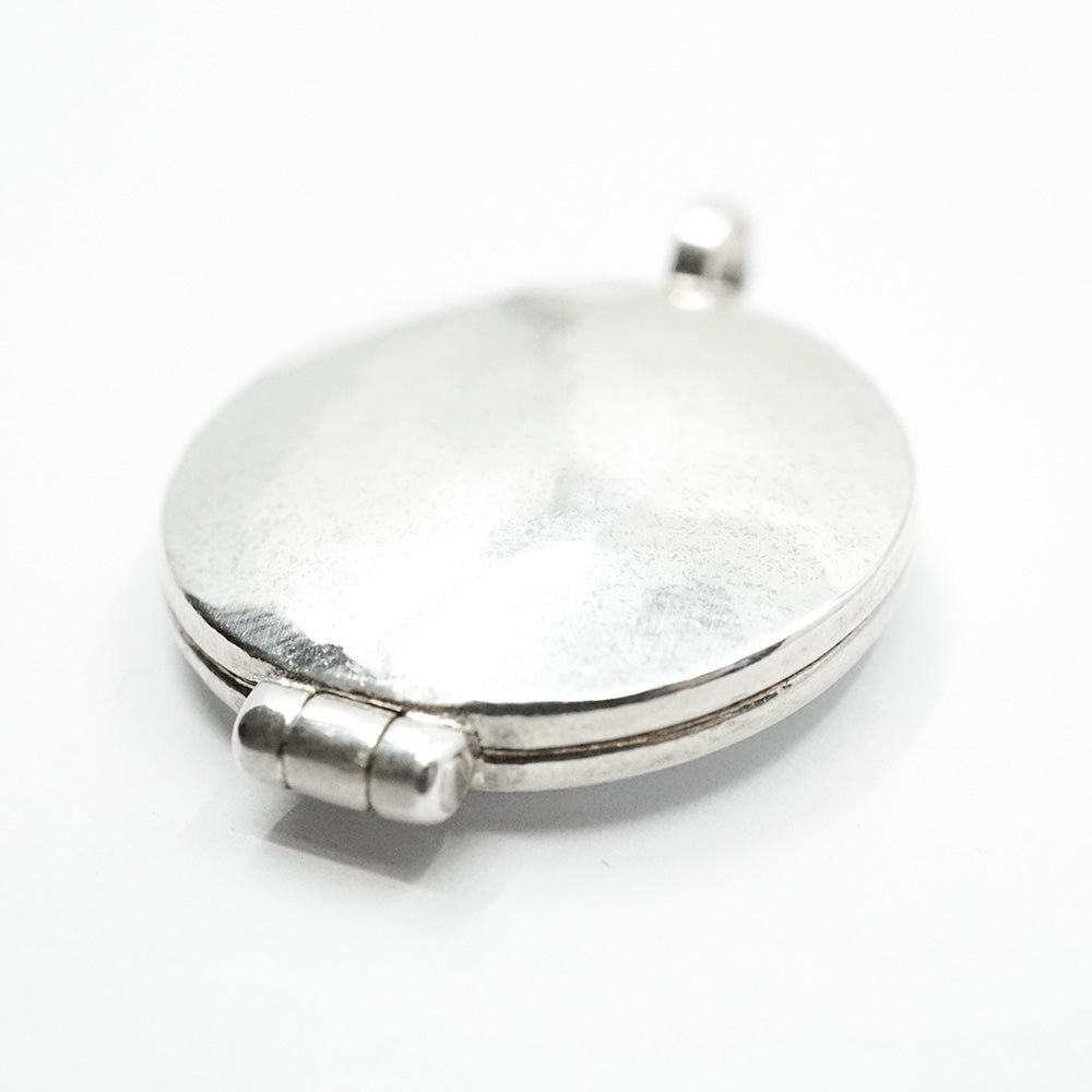 ROUND LOCKET